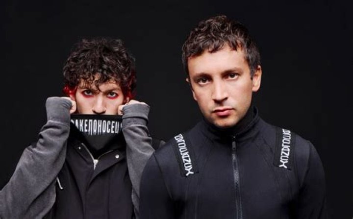 Top Artists Like 21 Pilots: A Deep Dive into Their Music and Influence
